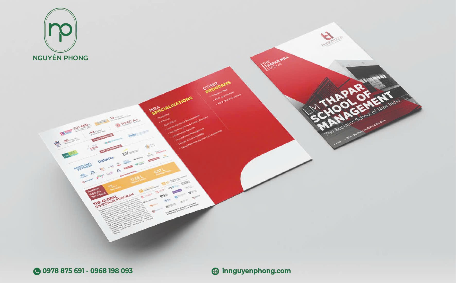 Mẫu thiết kế folder màu đỏ 